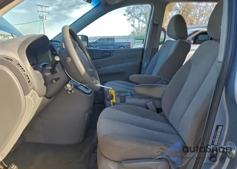 2012 Kia Sedona Lx z USA, uszkodzony, nr VIN KNDMG4C71C6419327